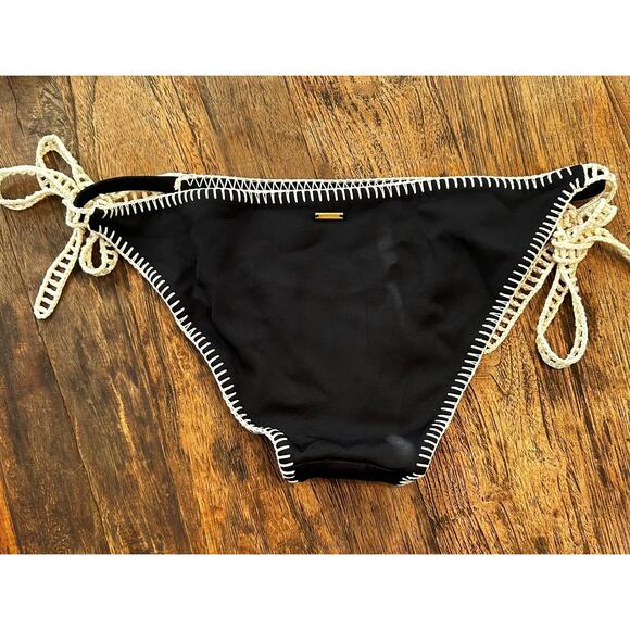 Victoria Secret Swim Black & Crochet Heart Padded Bikini - Picture 3 of 10